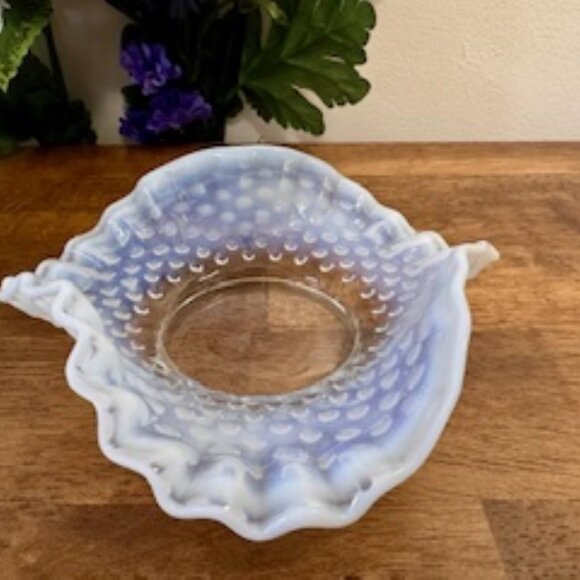 Vintage Fenton White Opalescent Hobnail Ruffled Bowl Midcentury Milk Glass Candy - Picture 5 of 5